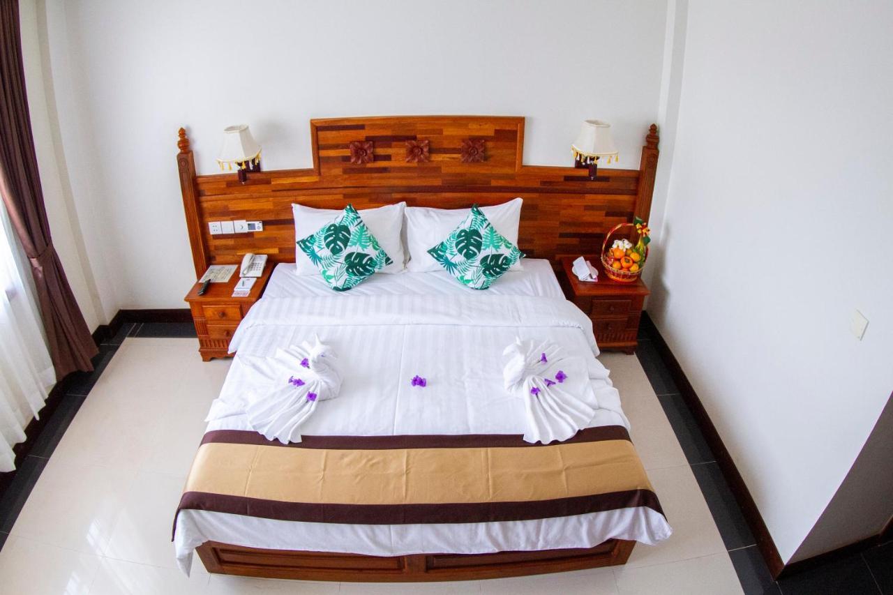 Kampong Thom Palace Hotel Luaran gambar