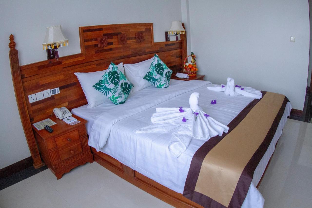 Kampong Thom Palace Hotel Luaran gambar