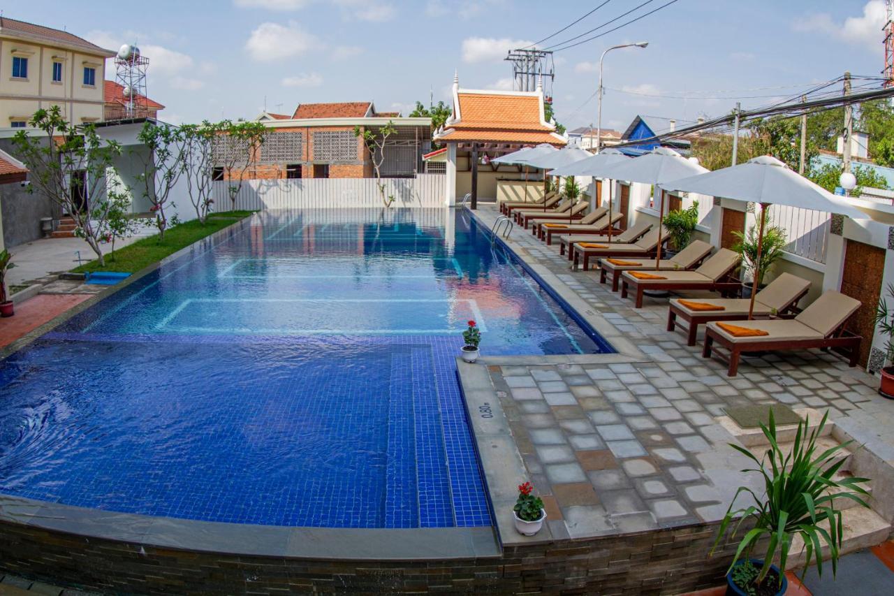 Kampong Thom Palace Hotel Luaran gambar