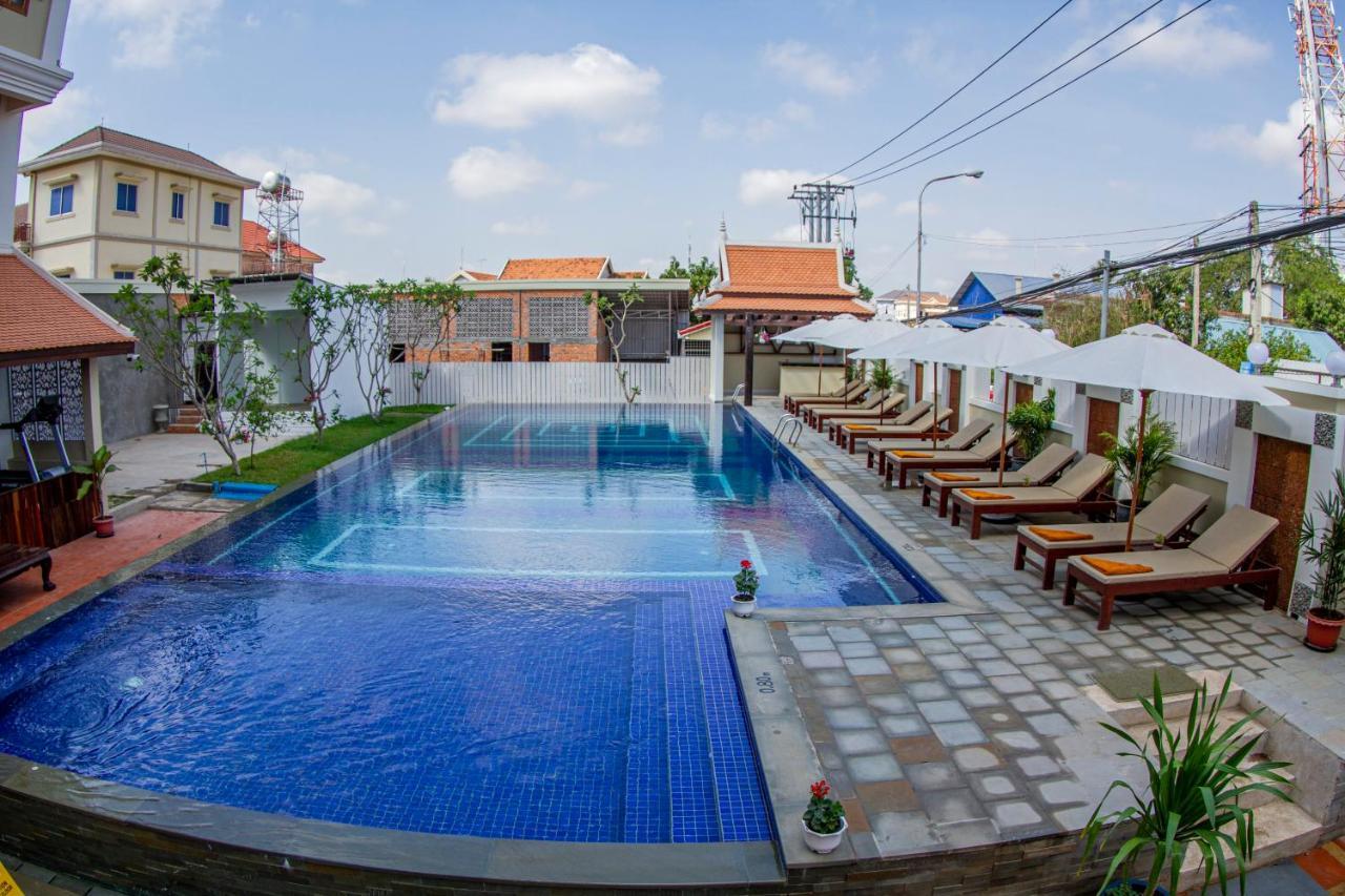 Kampong Thom Palace Hotel Luaran gambar