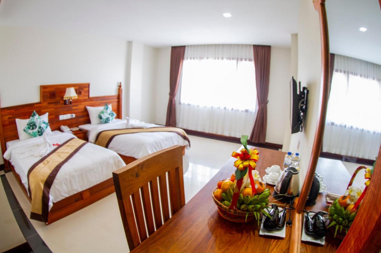 Kampong Thom Palace Hotel Luaran gambar